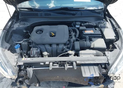 2021 Kia Forte Gt-Line z USA, uszkodzony, nr VIN 3KPF34AD1ME329135